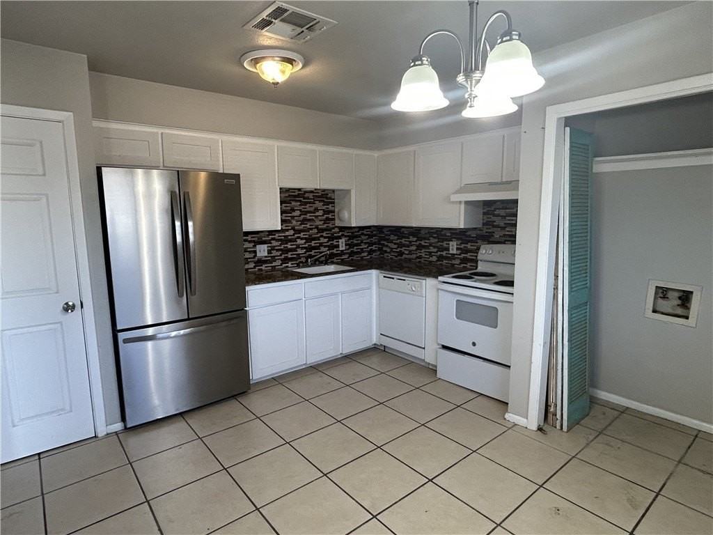 1606 Cimmarron St #A - Photo 6 of 14