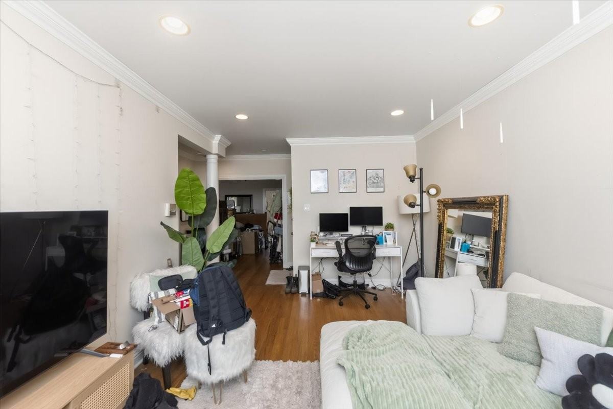 3630 N Bosworth Ave #1 - Photo 3 of 11