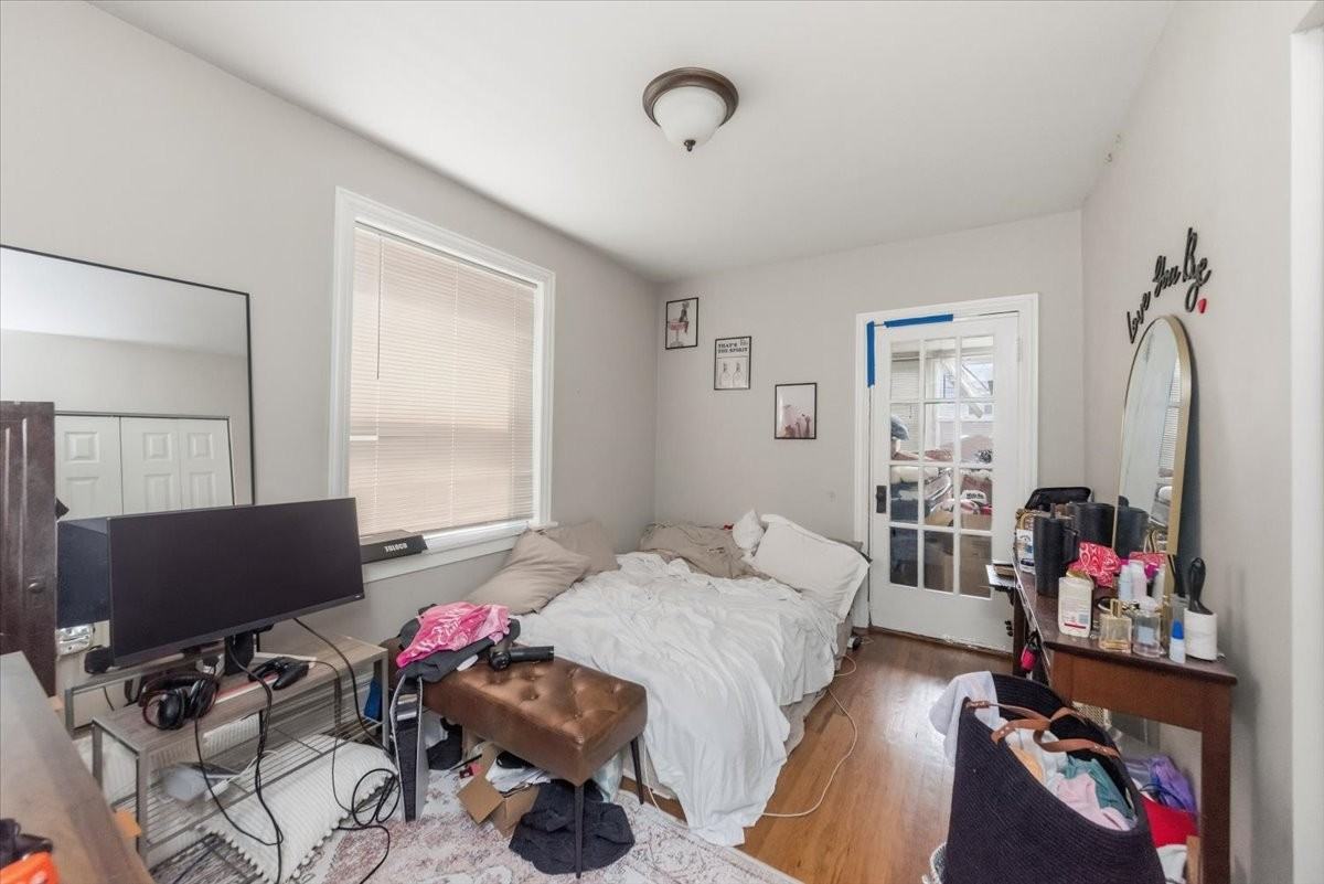 3630 N Bosworth Ave #1 - Photo 5 of 11
