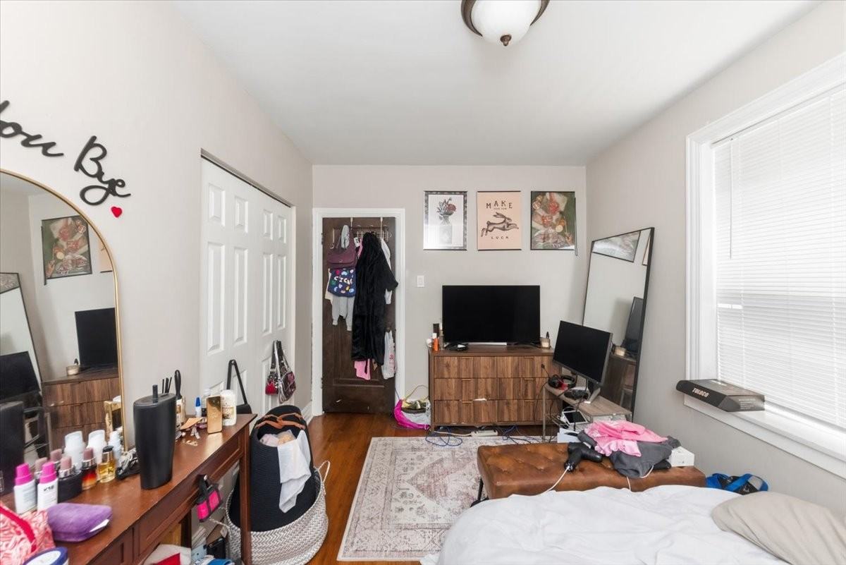 3630 N Bosworth Ave #1 - Photo 6 of 11