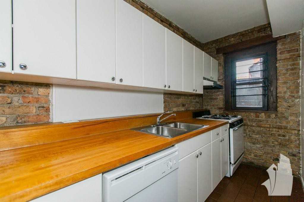 3001 N Broadway St #556-2R - Photo 2 of 5