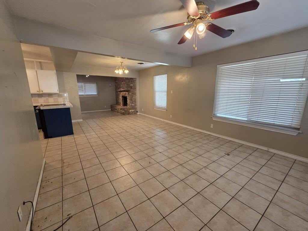 333 W Nimitz St - Photo 3 of 19