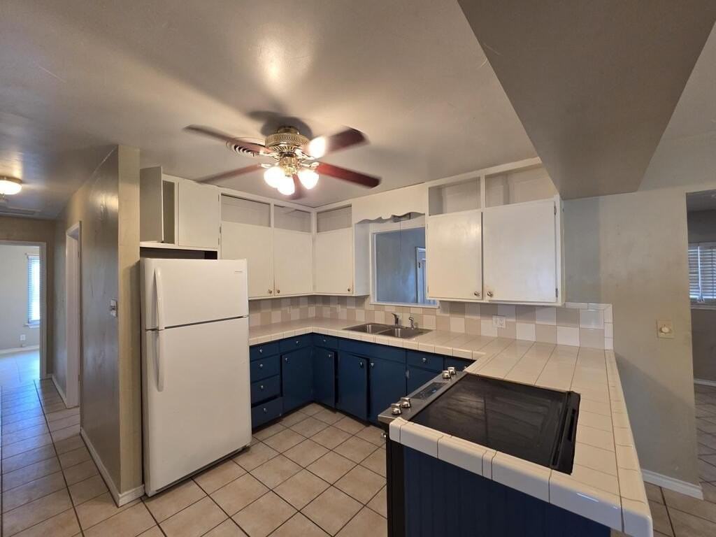 333 W Nimitz St - Photo 4 of 19