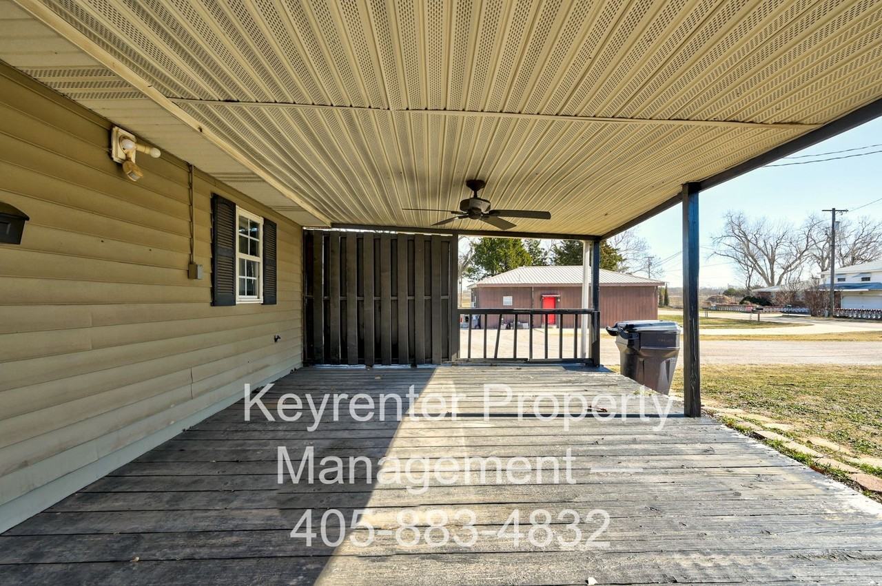 3607 Sw 12th St - Photo 6 of 29