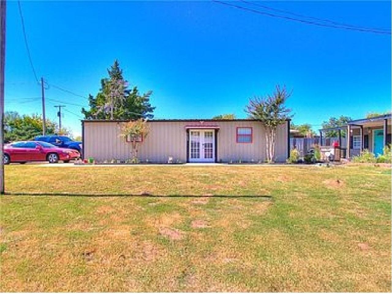 3609 Sw 12th St - Photo 2 of 12
