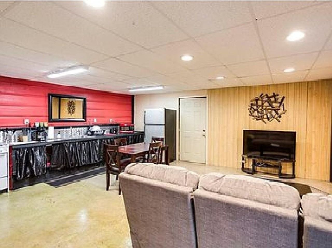 3609 Sw 12th St - Photo 4 of 12