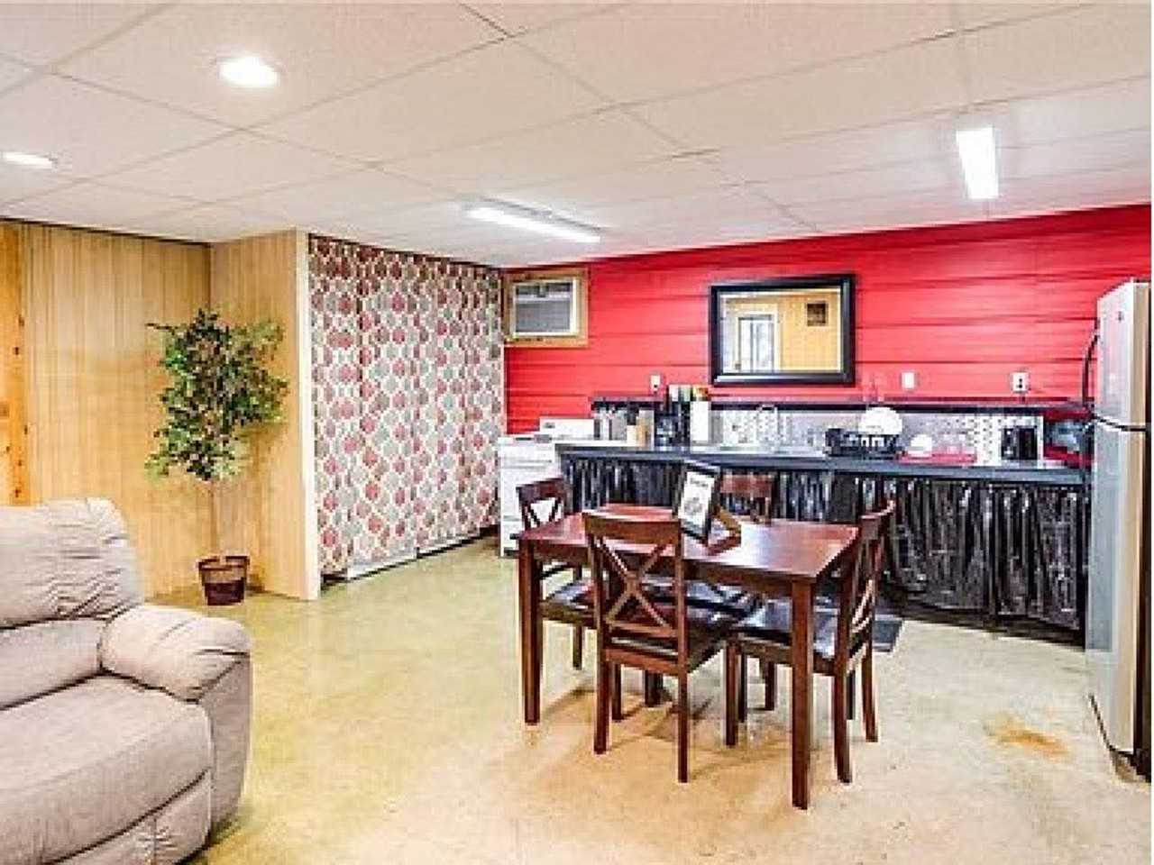 3609 Sw 12th St - Photo 5 of 12