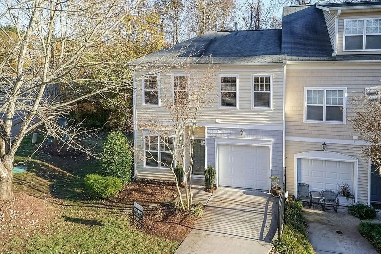 546 Elm Ave - Photo 2 of 20