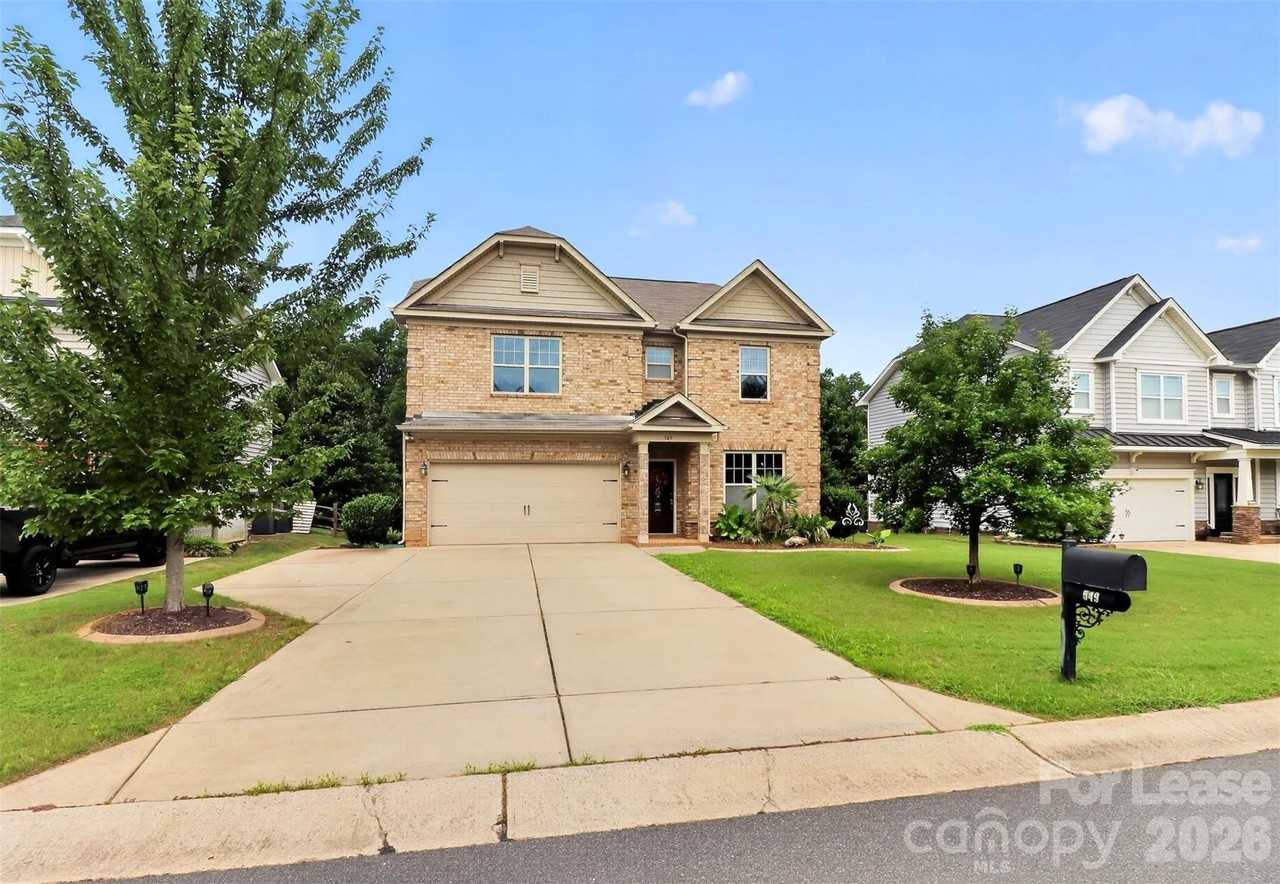 549 Daventry Ct - Photo 2 of 37