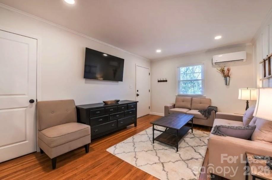 2631 Vail Ave - Photo 3 of 16