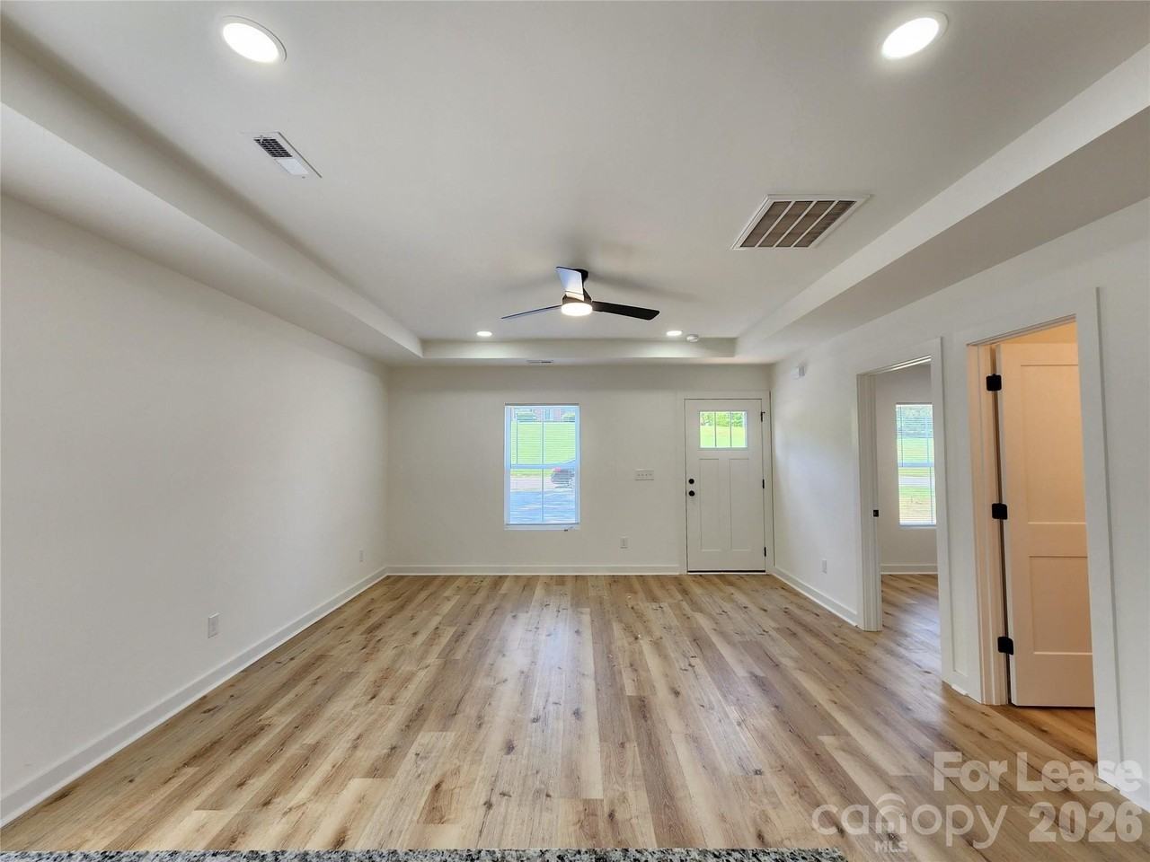 1302 Rainbow Dr - Photo 7 of 16