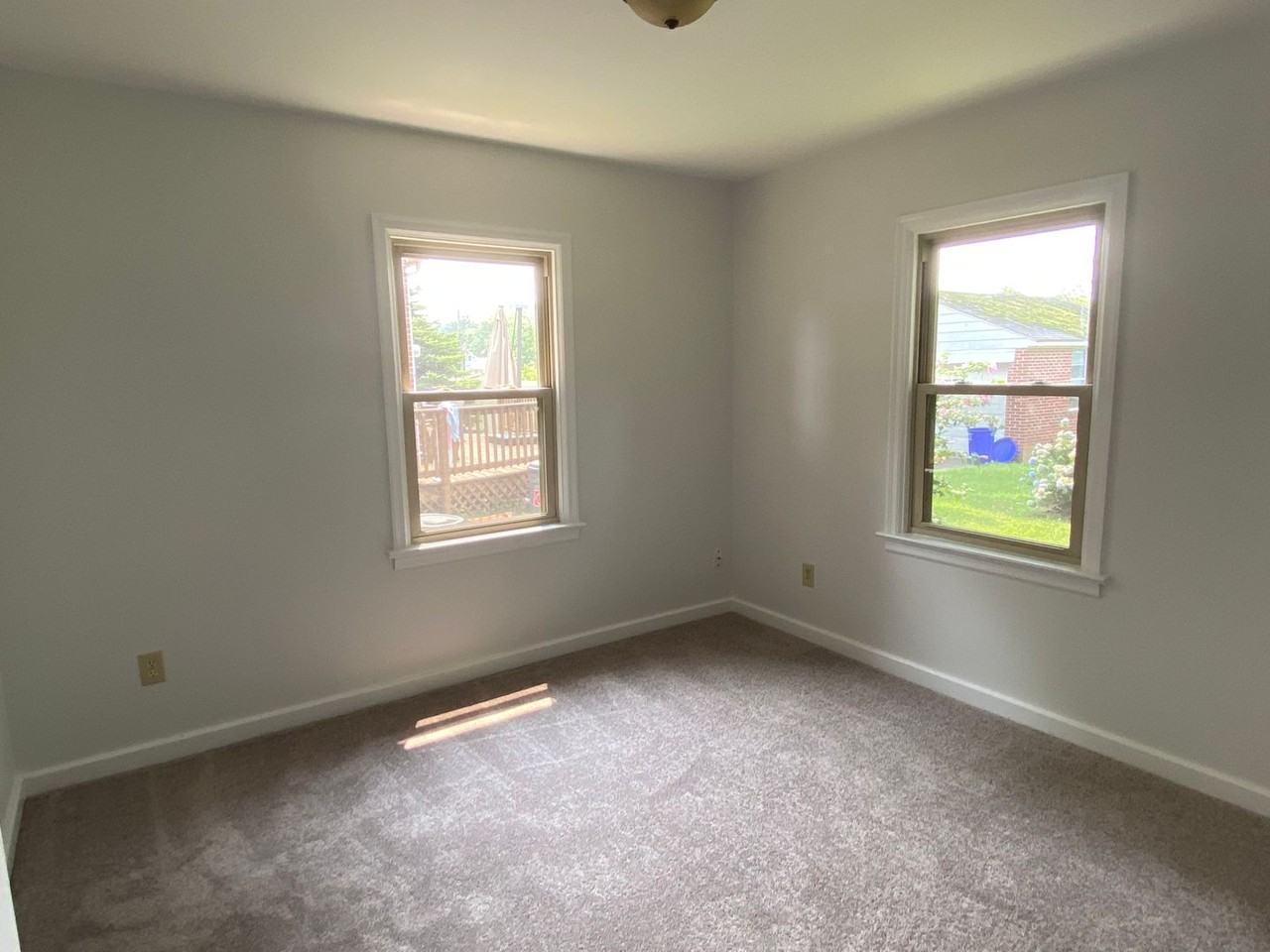 302 Pinehurst Rd - Photo 3 of 10