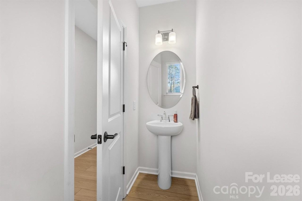 217 Brooks Springs Dr - Photo 6 of 38