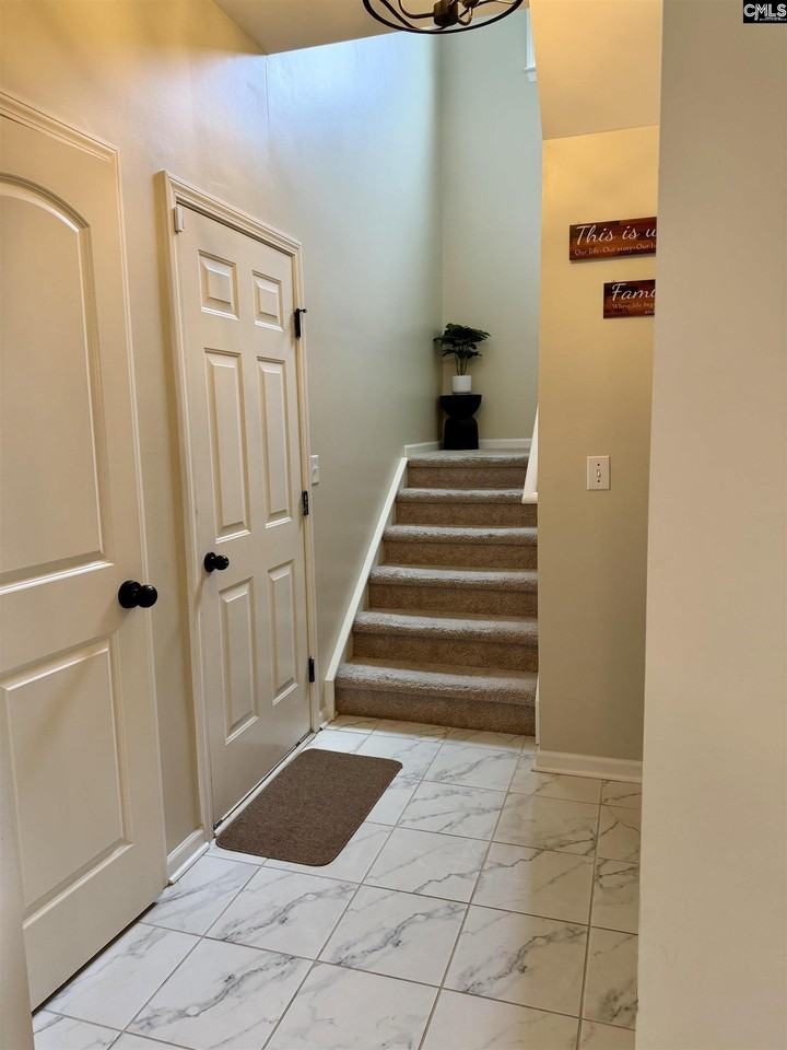 629 Corsih Pl - Photo 4 of 7