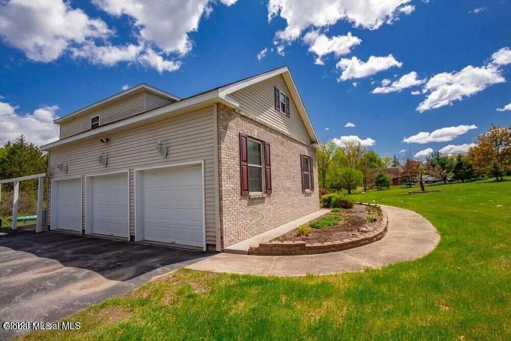 620 Sacandaga Rd - Photo 3 of 3