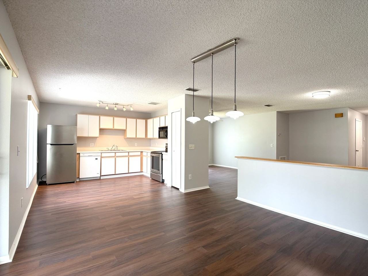 287 Walleye Dr - Photo 2 of 43