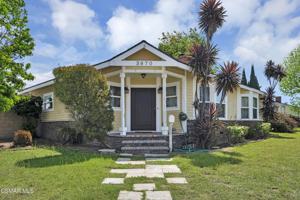 featured image of 3870 Clark Ave