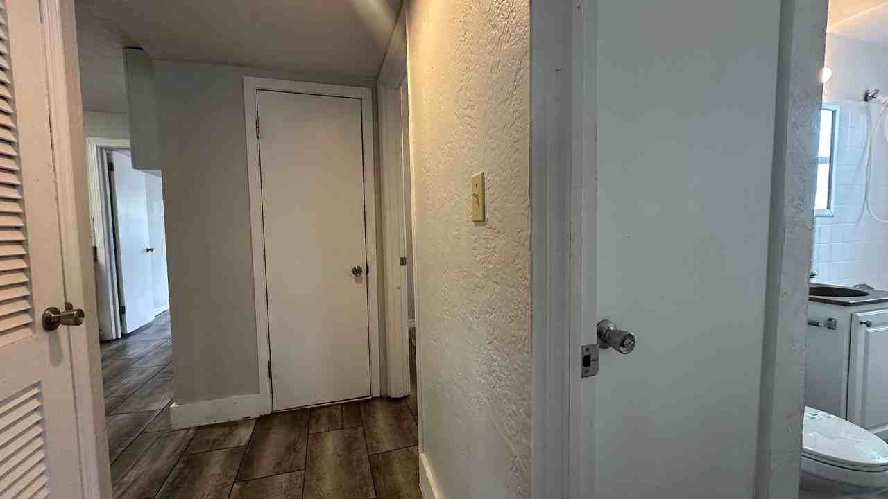 319 Golf Blvd - Photo 6 of 24