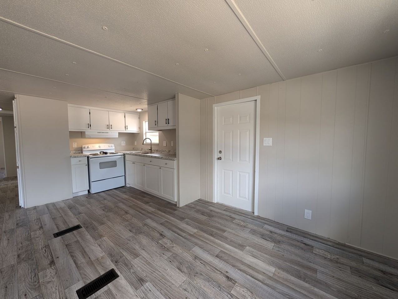 11374 Se 189th Ct - Photo 3 of 31