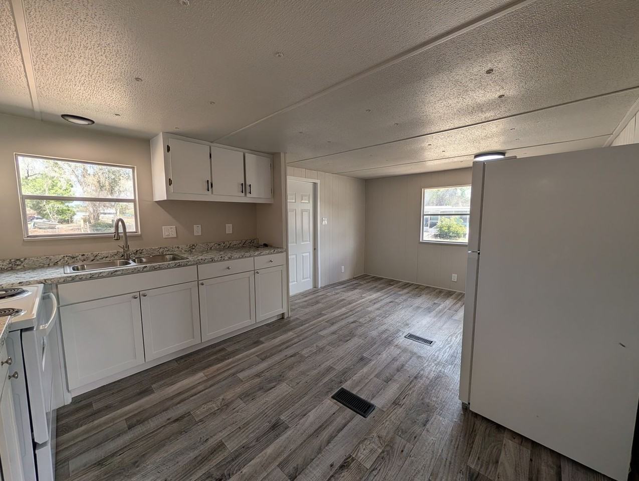 11374 Se 189th Ct - Photo 5 of 31