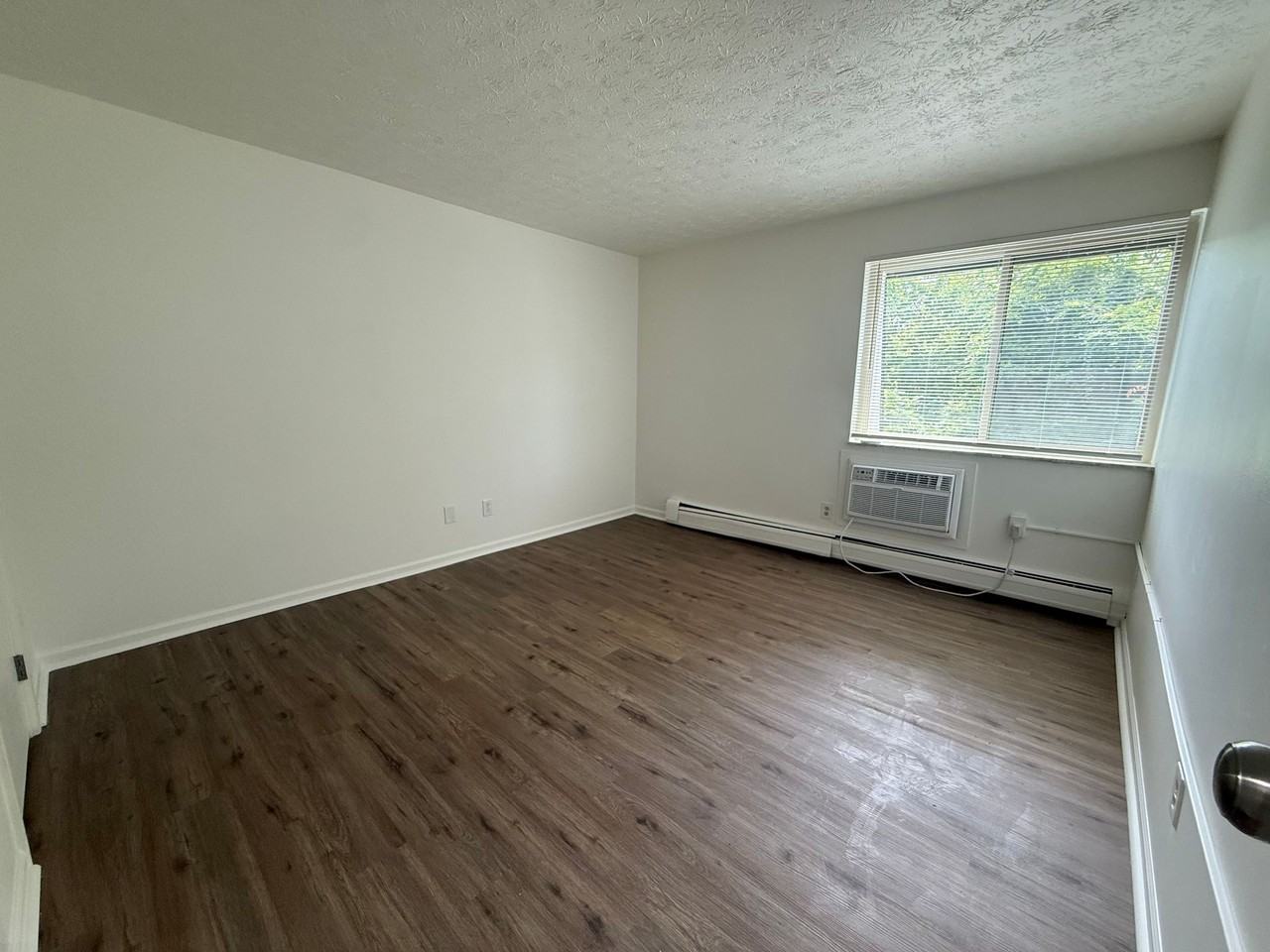 Two-Bedroom Apartments Available at Echo Pointe - Photo 6 of 13
