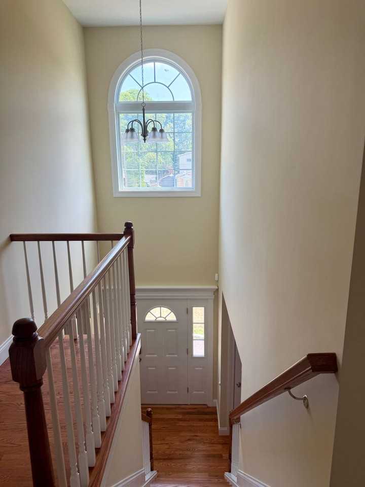 497 Carnation Dr - Photo 5 of 19
