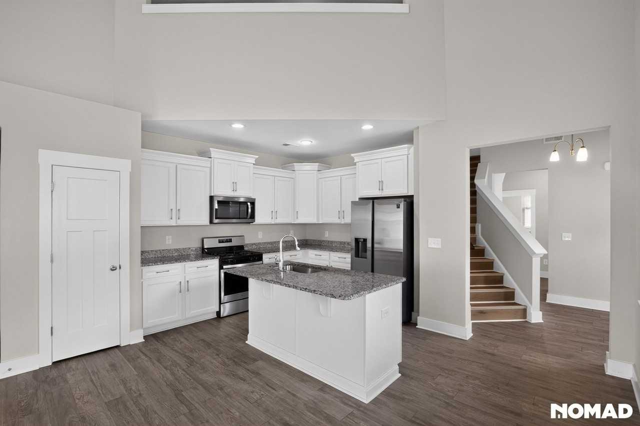 201 Sprucewood Ct - Photo 4 of 31