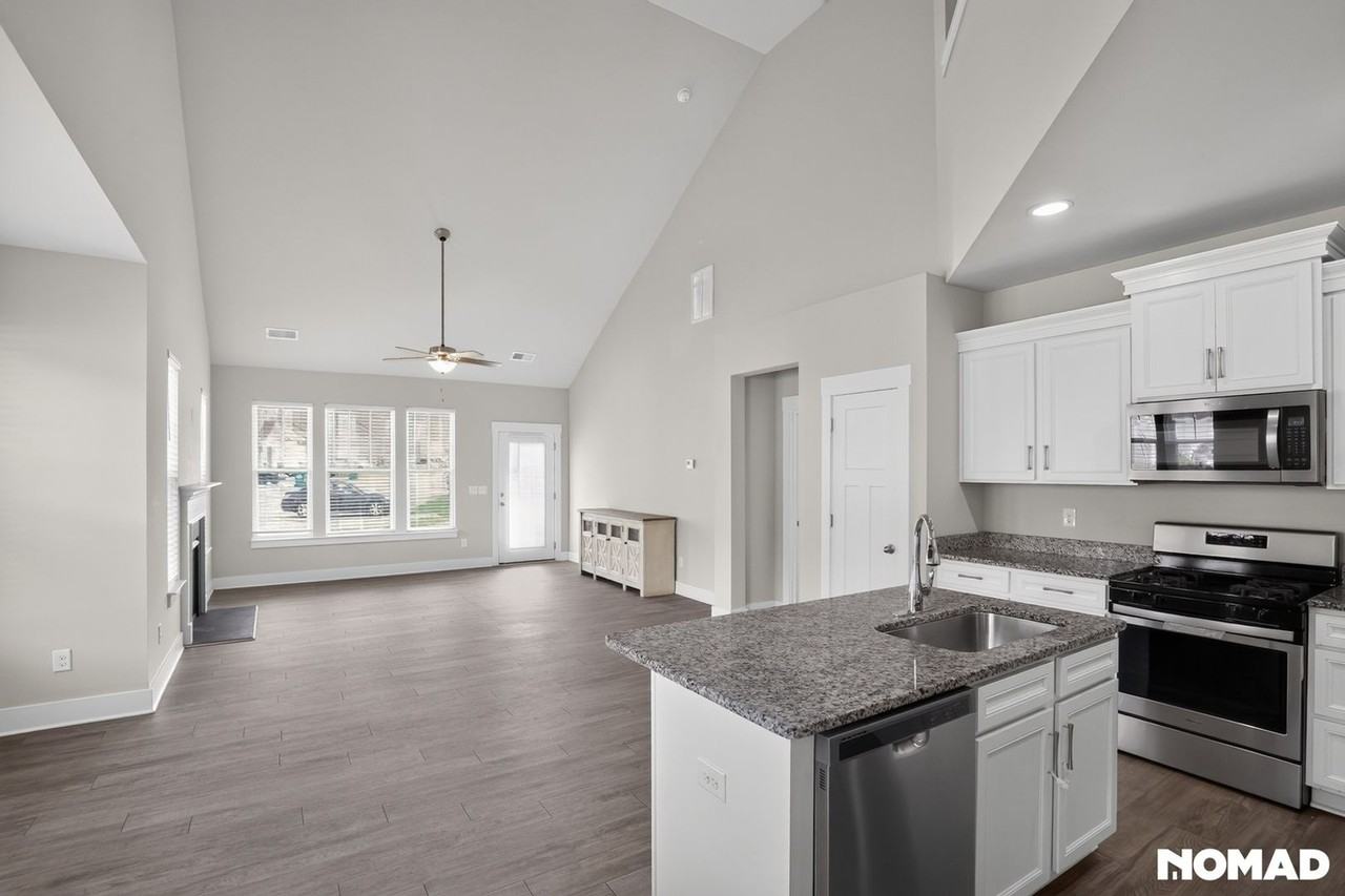201 Sprucewood Ct - Photo 7 of 31