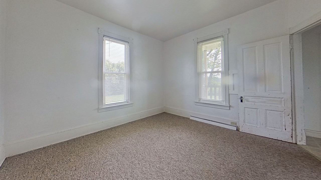 2801 Bridgeview Rd - Photo 6 of 12