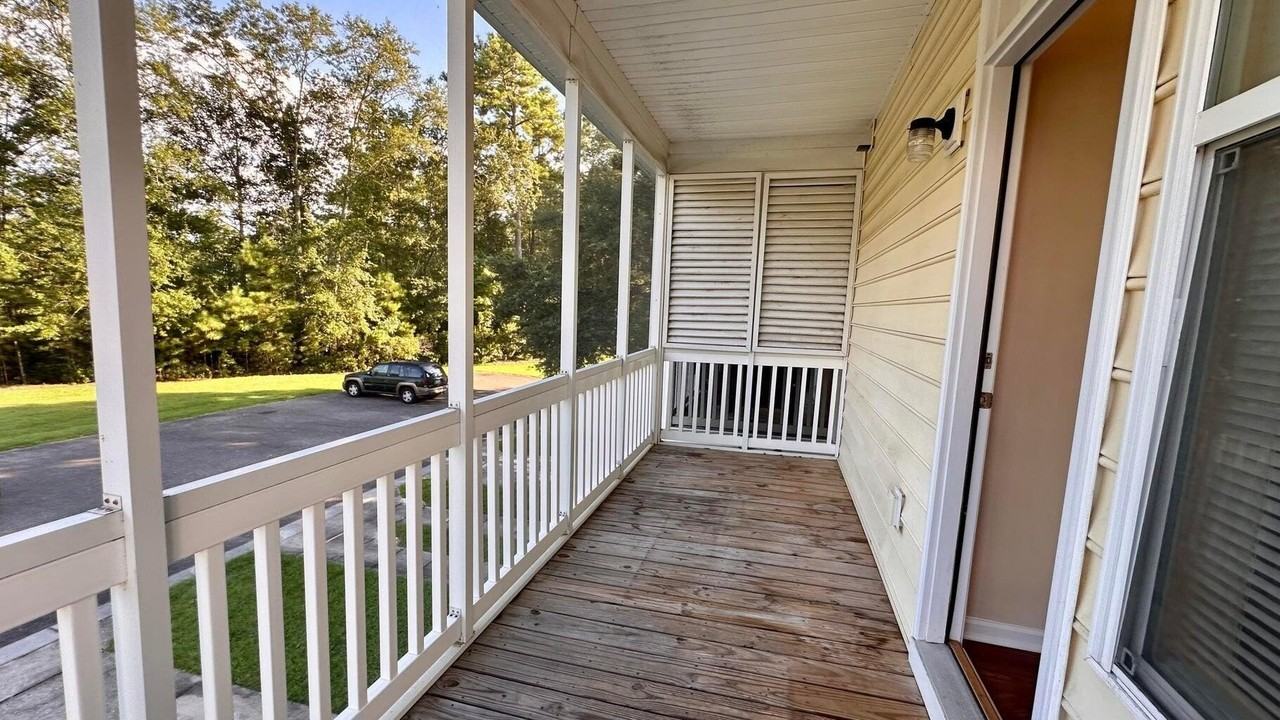 1592 Bluewater Way - Photo 7 of 29