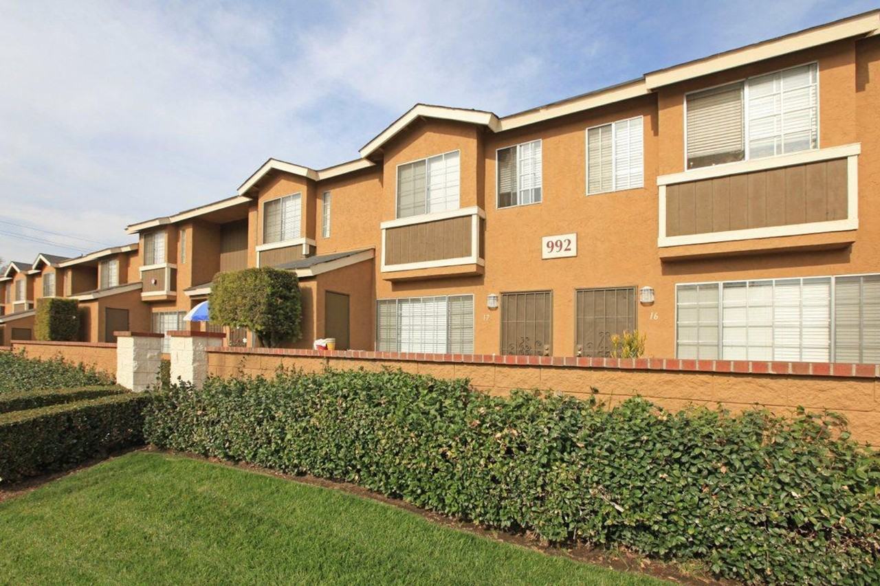 Greenfield Meadows Apartments - Photo 2 of 10