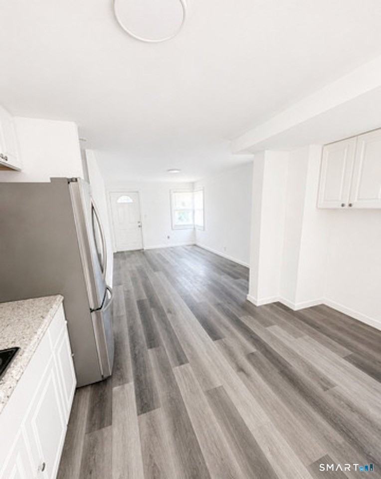 223 Pearl Harbor St - Photo 3 of 14