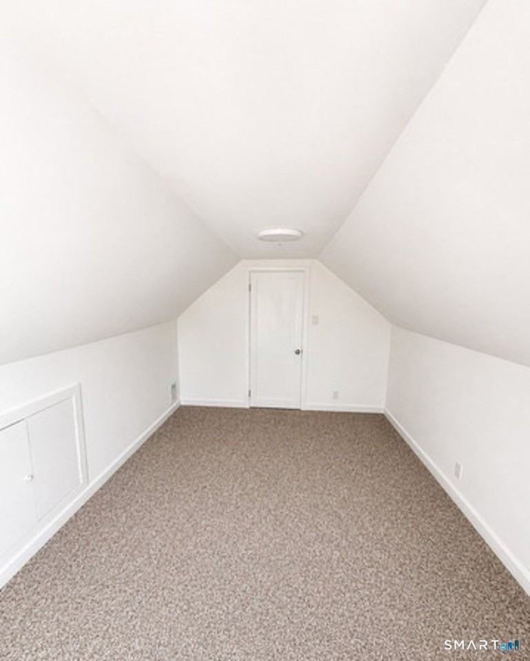 223 Pearl Harbor St - Photo 6 of 12