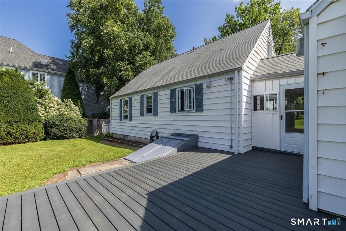 2759 Easton Tpke - Photo 3 of 34