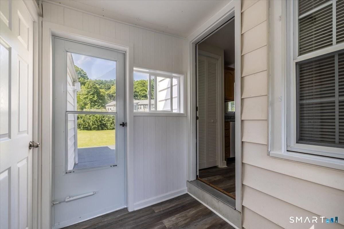 2759 Easton Tpke - Photo 6 of 34