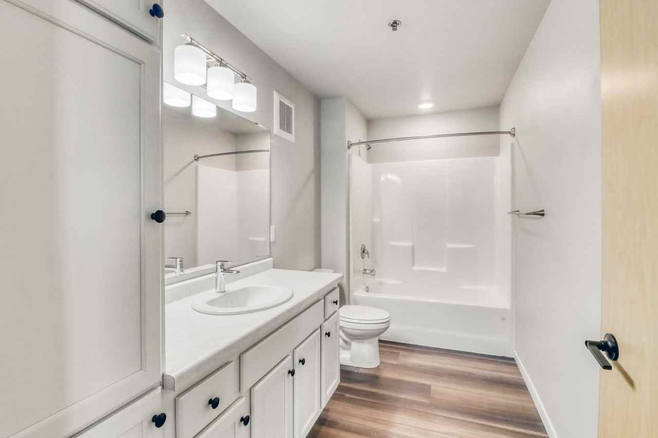 Midtown Apartments - Photo 4 of 26