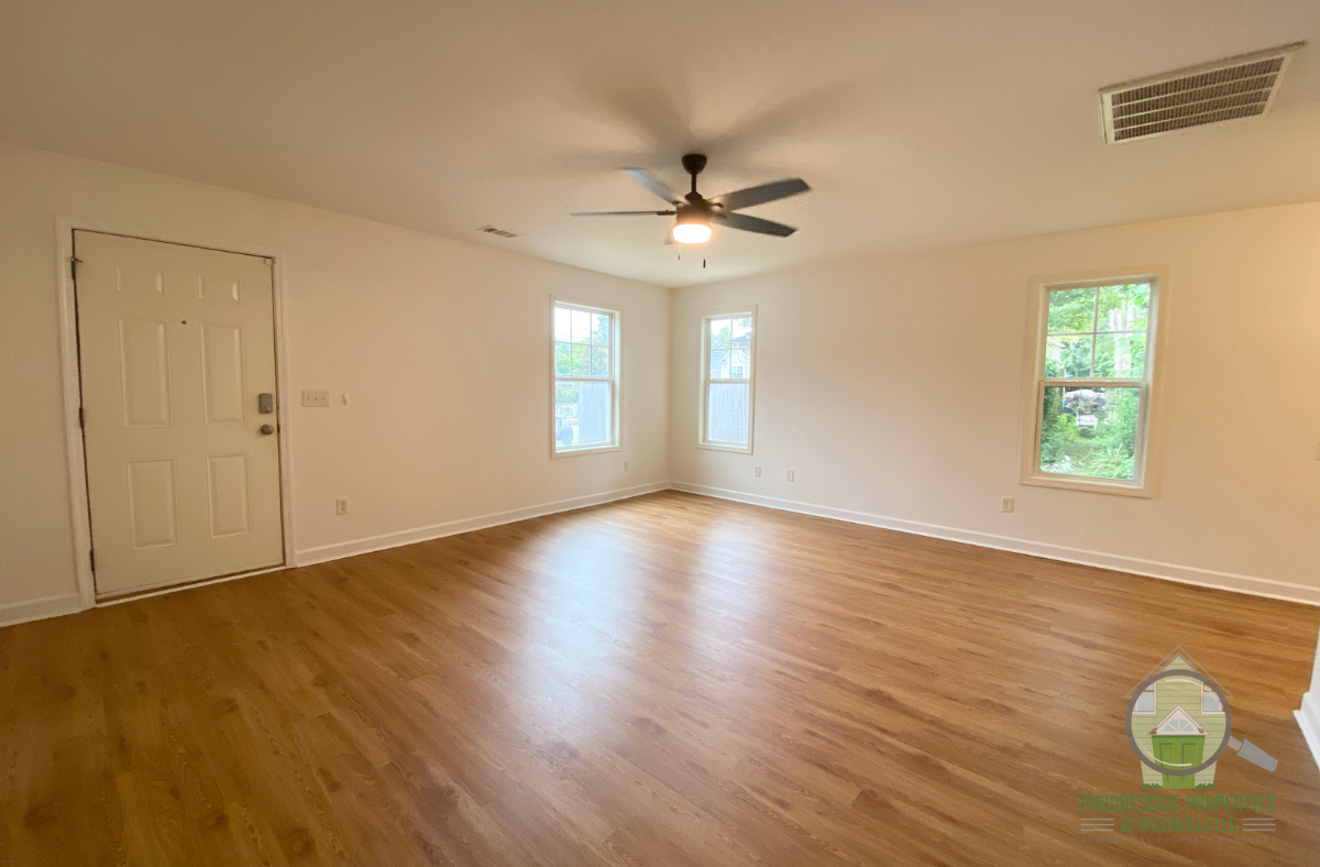 12 Mcleod St #1 - Photo 2 of 14