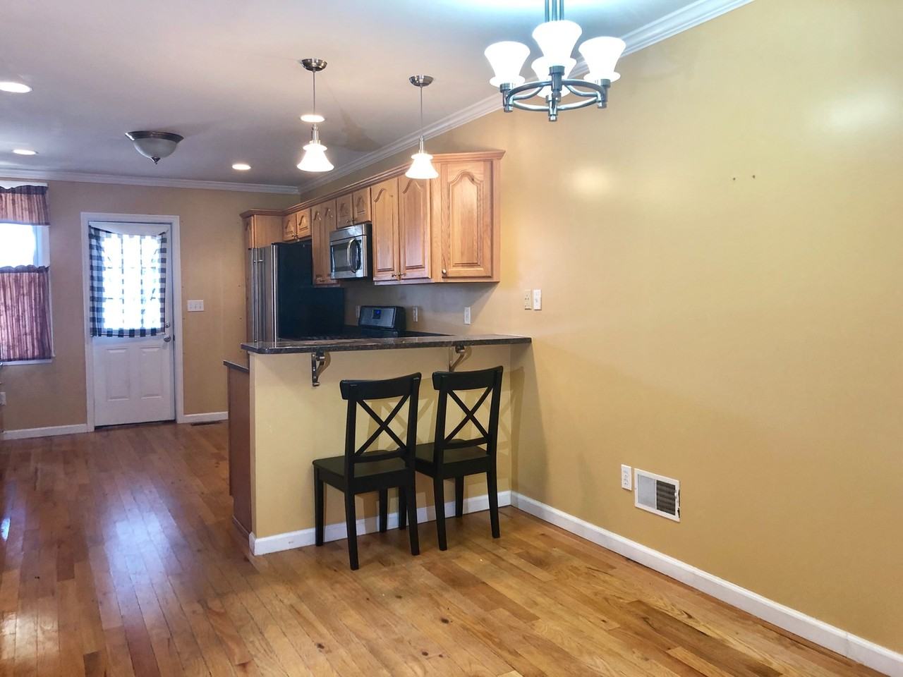 1619 Belt St - Photo 7 of 27