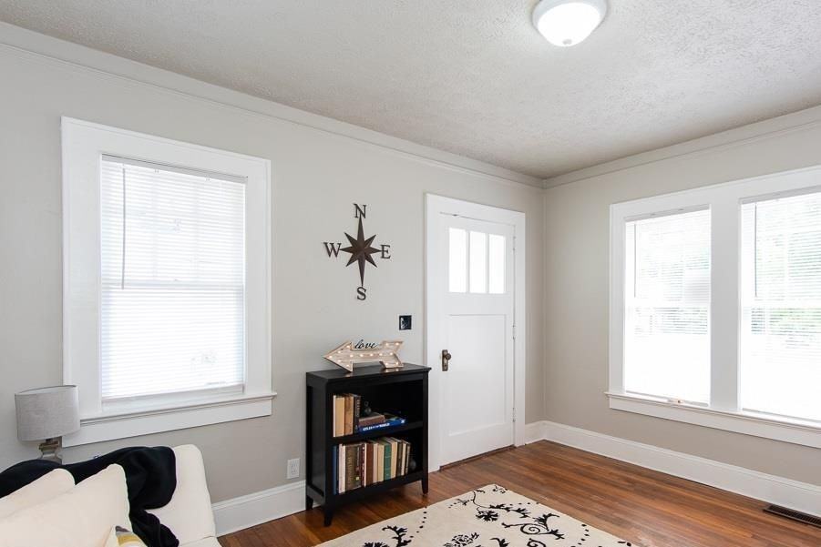 2533 Bayard St - Photo 3 of 19
