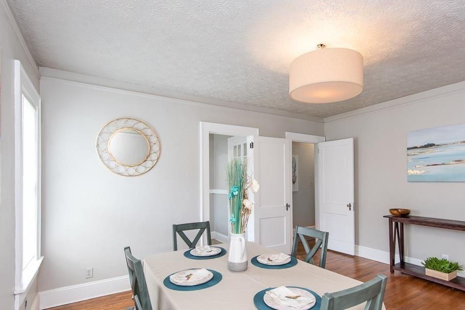 2533 Bayard St - Photo 5 of 19