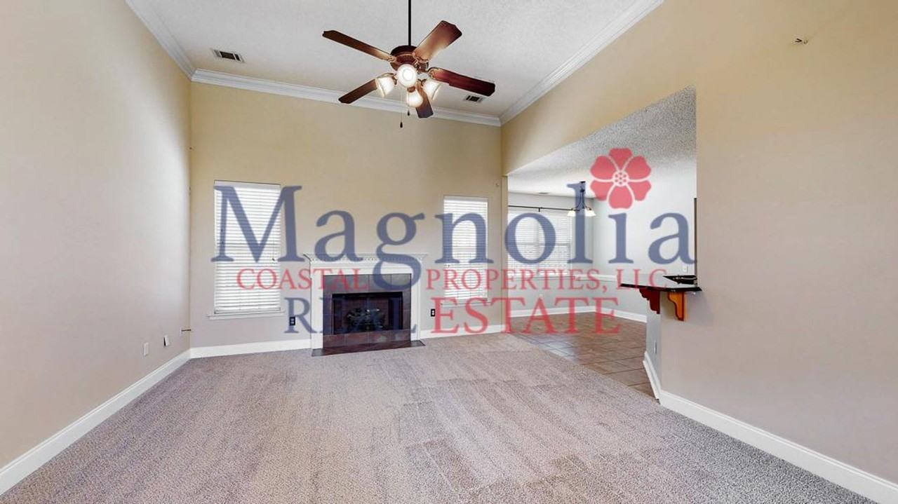 695 Bristol Way - Photo 6 of 37