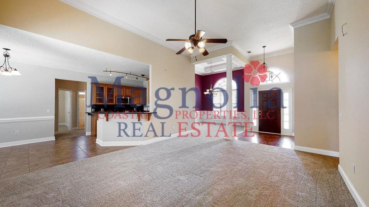 695 Bristol Way - Photo 7 of 37
