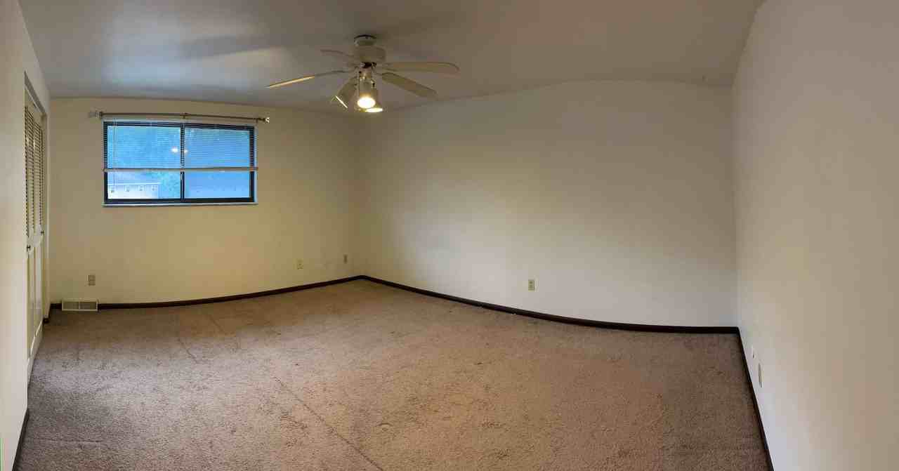 772 Locust Ridge Dr - Photo 3 of 4
