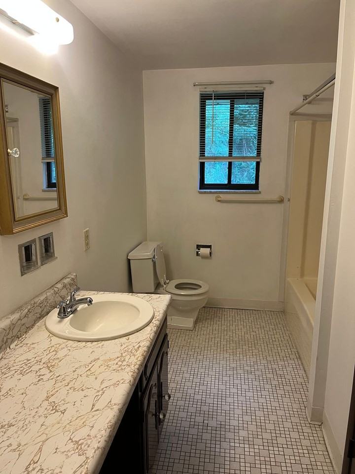 772 Locust Ridge Dr - Photo 4 of 4