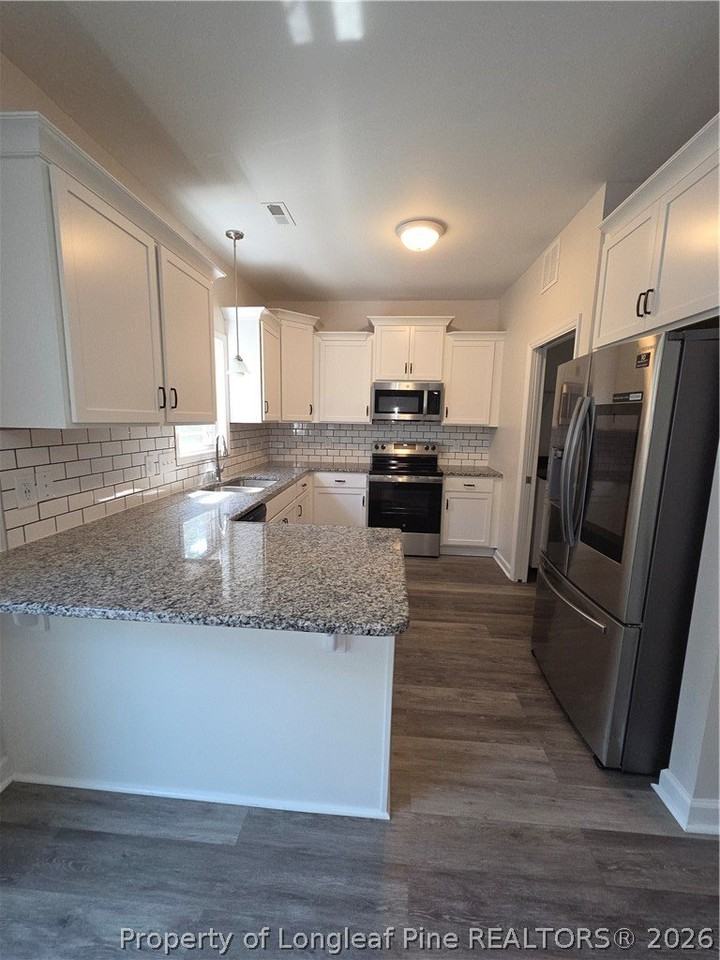 106 Lark Ct - Photo 6 of 22