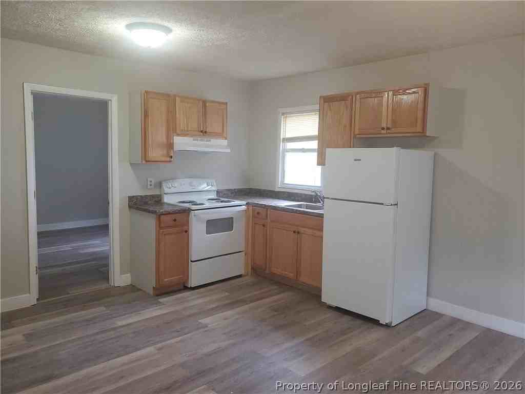 121 Bogard Cir Apt 14 - Photo 2 of 5