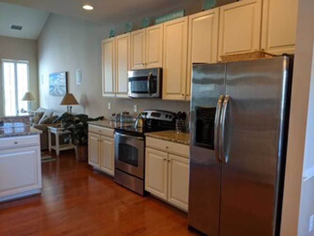 37024 Fairway Dr - Photo 5 of 41