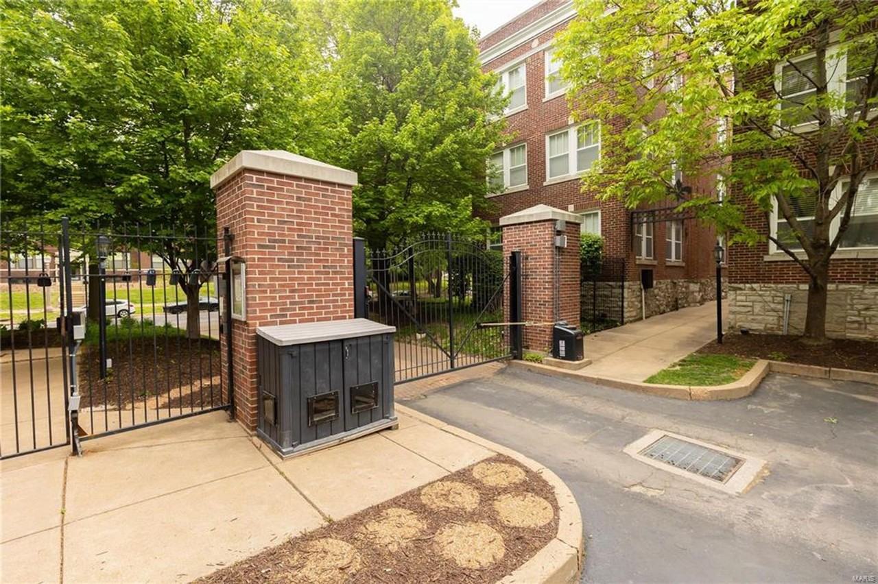 5350 Pershing Ave #2A - Photo 2 of 16