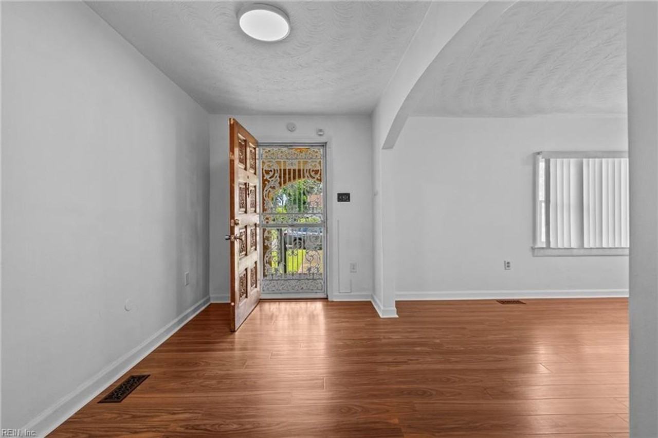 735 Bold St - Photo 3 of 19
