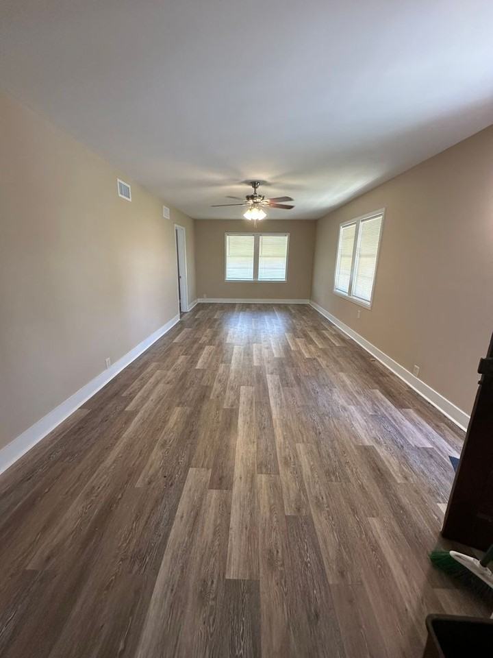 6173 W Main St - Photo 5 of 10